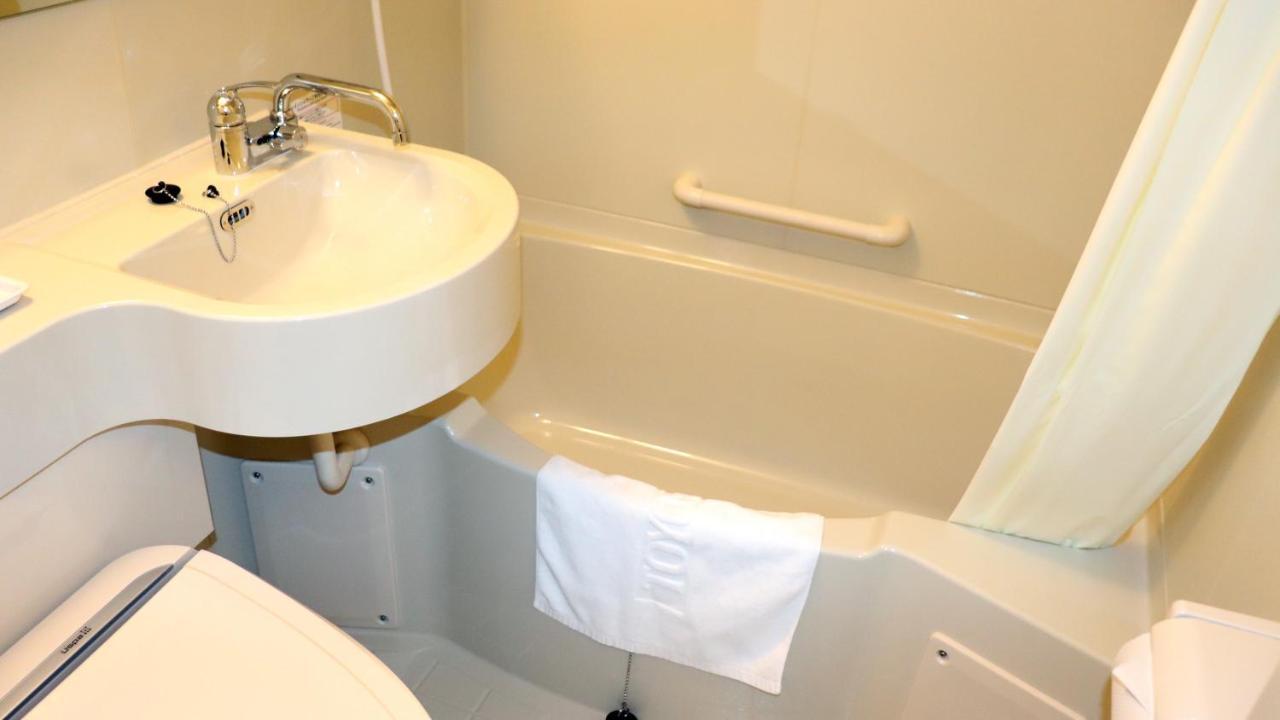 Toyoko Inn Shin-Osaka Higashi-Mikuni Ekimae Esterno foto